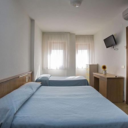 Hotel Esperia Alba Adriatica Exteriör bild