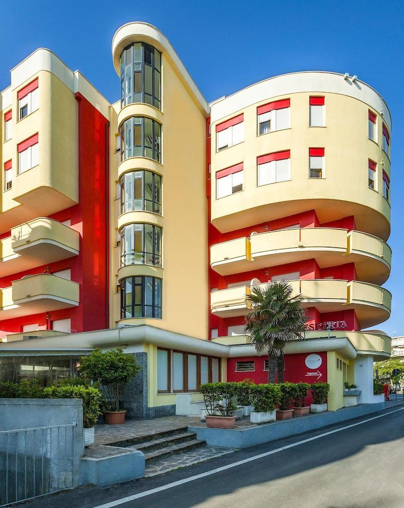 Hotel Esperia Alba Adriatica Exteriör bild