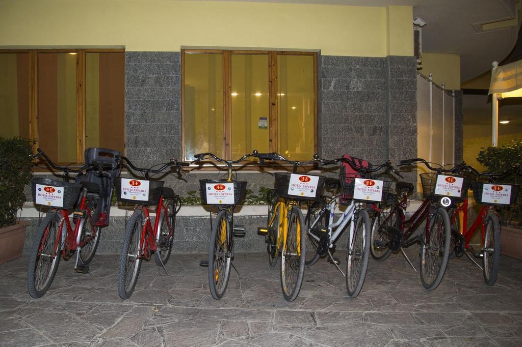 Hotel Esperia Alba Adriatica Exteriör bild